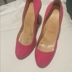 LOUBOUTIN WOMENS SUEDE HEELS